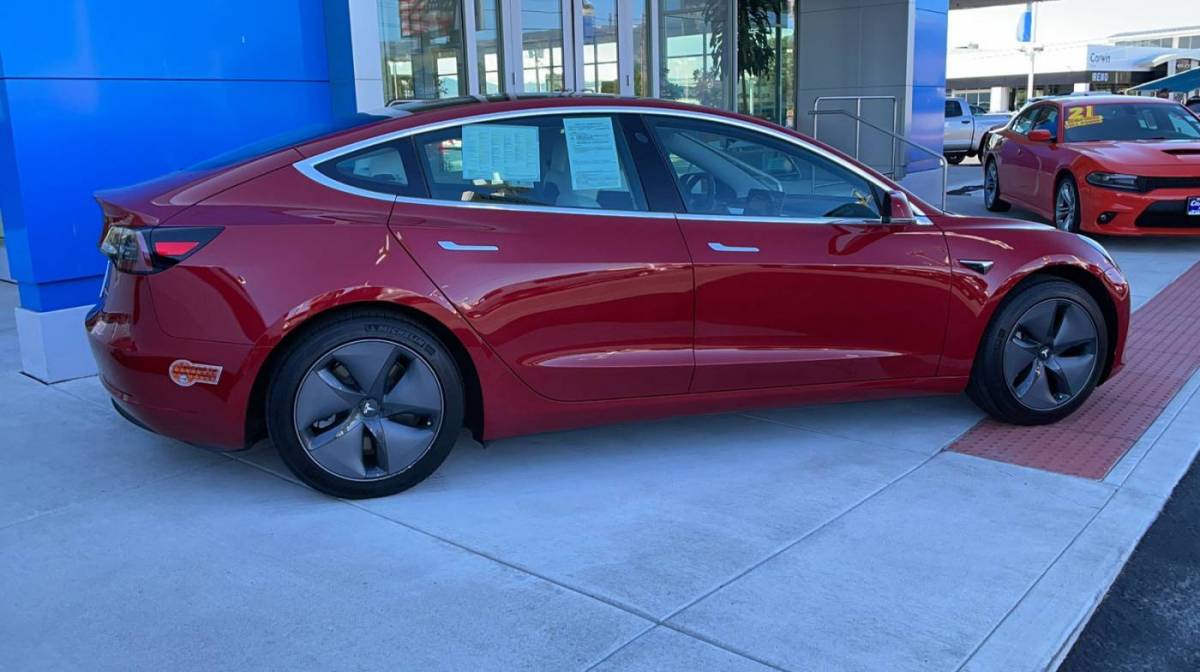 2019 Tesla Model 3 5YJ3E1EB5KF517653