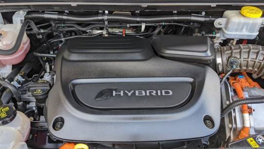 2018 Chrysler Pacifica Hybrid 2C4RC1N74JR230643