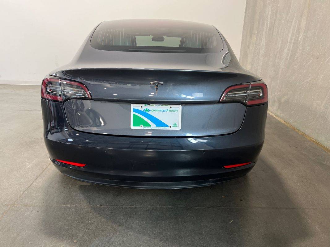 2018 Tesla Model 3 5YJ3E1EB3JF186084