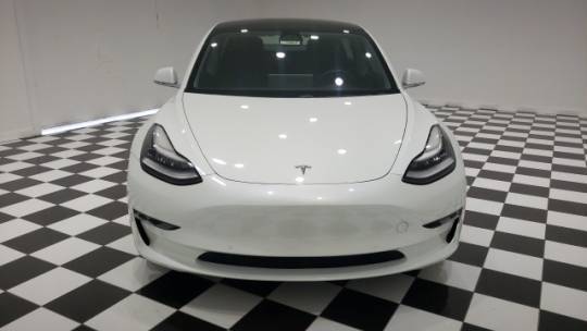 2018 Tesla Model 3 5YJ3E1EB4JF151196