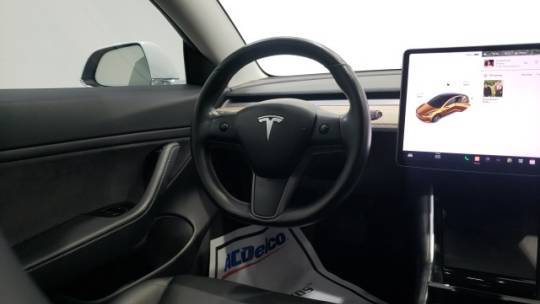 2018 Tesla Model 3 5YJ3E1EB4JF151196