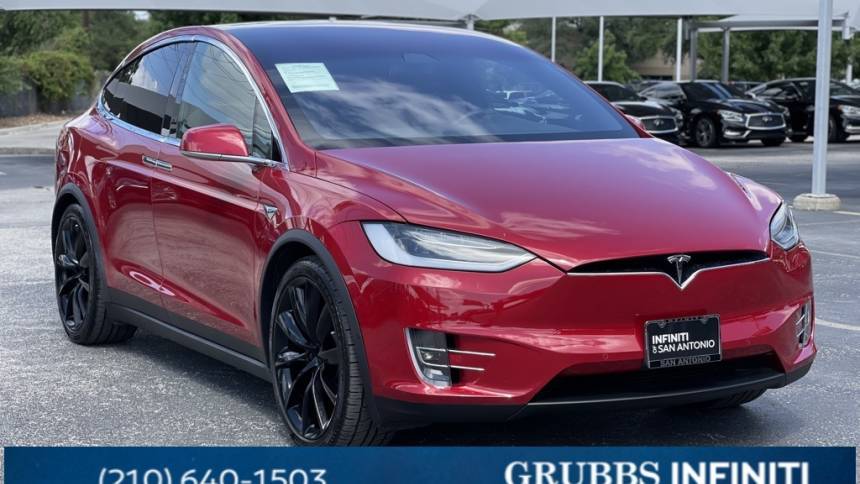 2018 Tesla Model X 5YJXCDE29JF138081