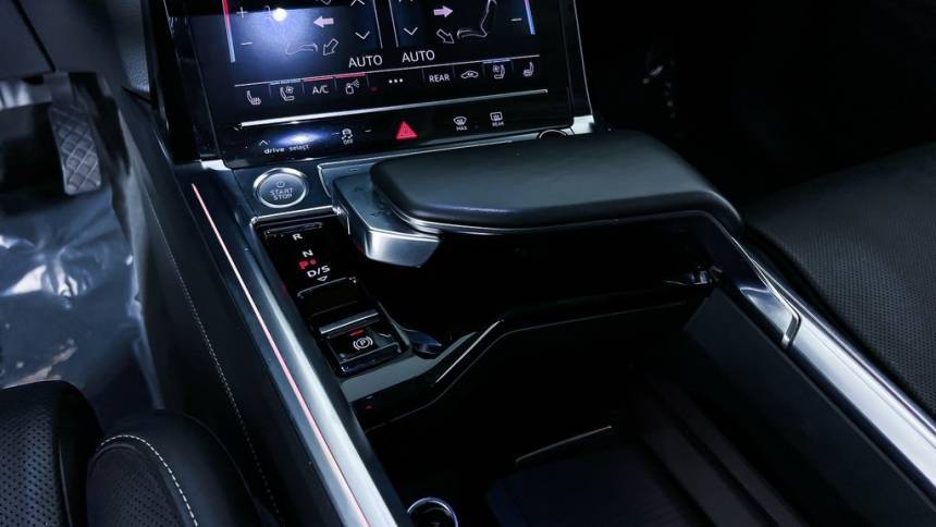 2019 Audi e-tron WA1VAAGE0KB005436