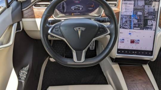 2017 Tesla Model S 5YJSA1E41HF226827