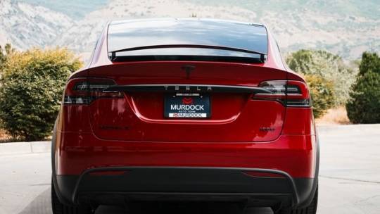 2018 Tesla Model X 5YJXCDE25JF119835