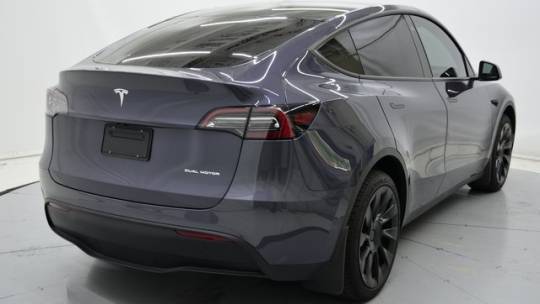 2021 Tesla Model Y 5YJYGDEE0MF300297
