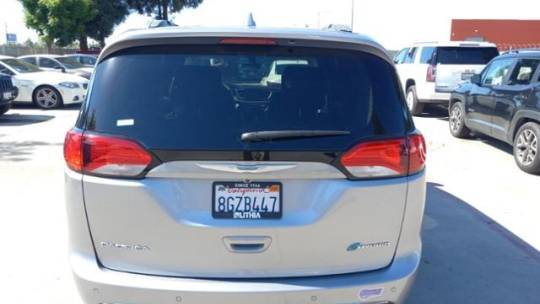 2018 Chrysler Pacifica Hybrid 2C4RC1N72JR230043