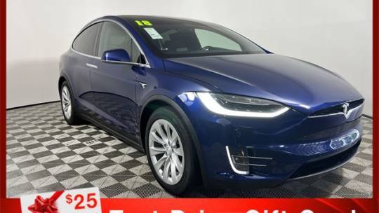 2018 Tesla Model X 5YJXCDE21JF142447