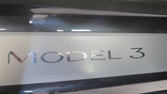 2018 Tesla Model 3 5YJ3E1EBXJF132278