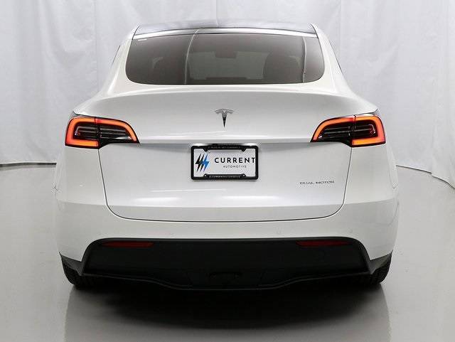 2021 Tesla Model Y 5YJYGDEE2MF063523
