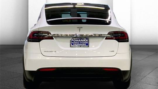 2017 Tesla Model X 5YJXCAE27HF039333
