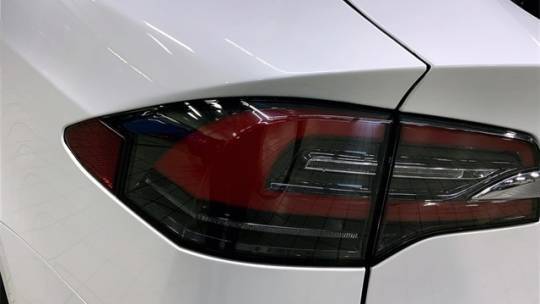2017 Tesla Model X 5YJXCAE27HF039333