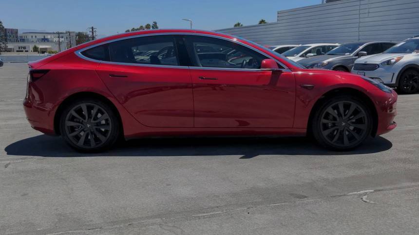 2018 Tesla Model 3 5YJ3E1EA3JF018128