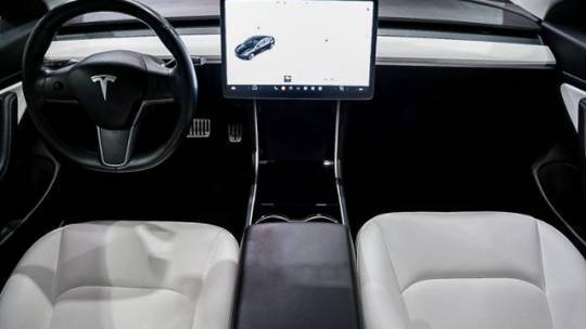 2018 Tesla Model 3 5YJ3E1EB9JF095983