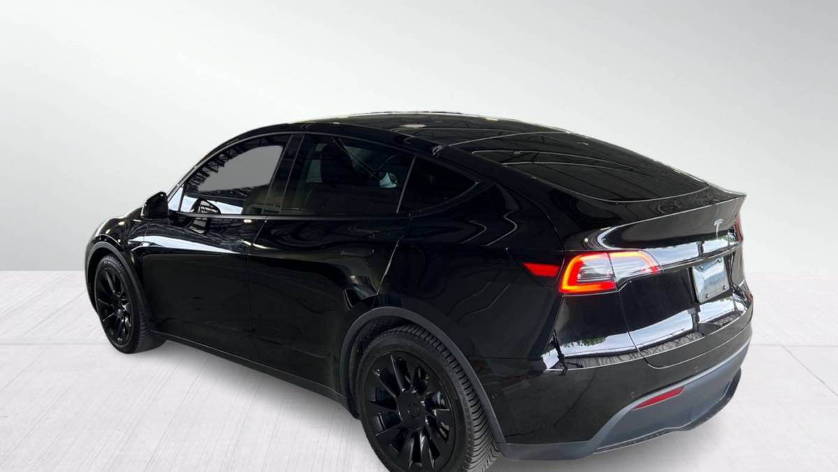 2021 Tesla Model Y 5YJYGDEE0MF070602