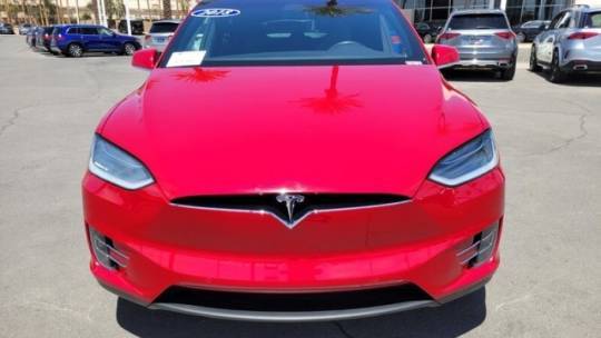 2018 Tesla Model X 5YJXCDE27JF093772