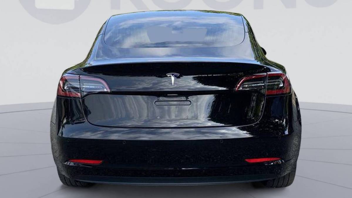 2018 Tesla Model 3 5YJ3E1EA1JF156640