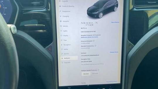 2018 Tesla Model X 5YJXCDE21JF137782