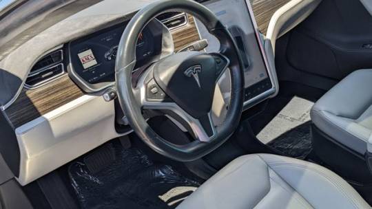 2016 Tesla Model S 5YJSA1E2XGF128683
