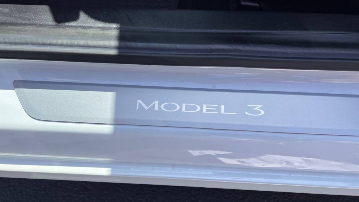 2019 Tesla Model 3 5YJ3E1EA2KF428856