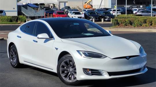2018 Tesla Model S 5YJSA1E27JF245385