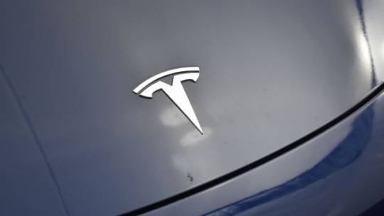 2018 Tesla Model 3 5YJ3E1EA5JF018258