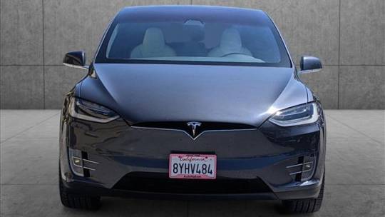 2018 Tesla Model X 5YJXCDE22JF112308
