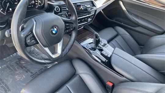 2019 BMW 5 Series WBAJA9C54KB389808