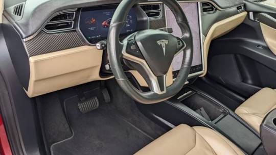 2017 Tesla Model X 5YJXCBE21HF055579