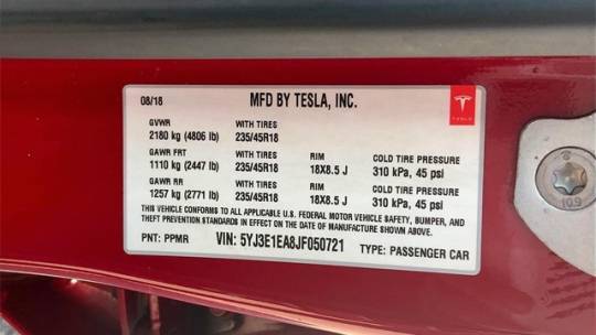 2018 Tesla Model 3 5YJ3E1EA8JF050721