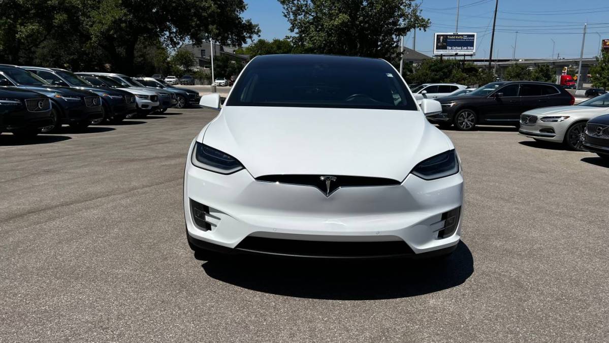 2016 Tesla Model X 5YJXCBE44GF000849