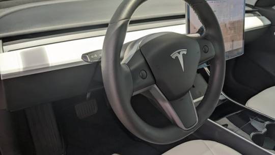 2019 Tesla Model 3 5YJ3E1EB5KF454599