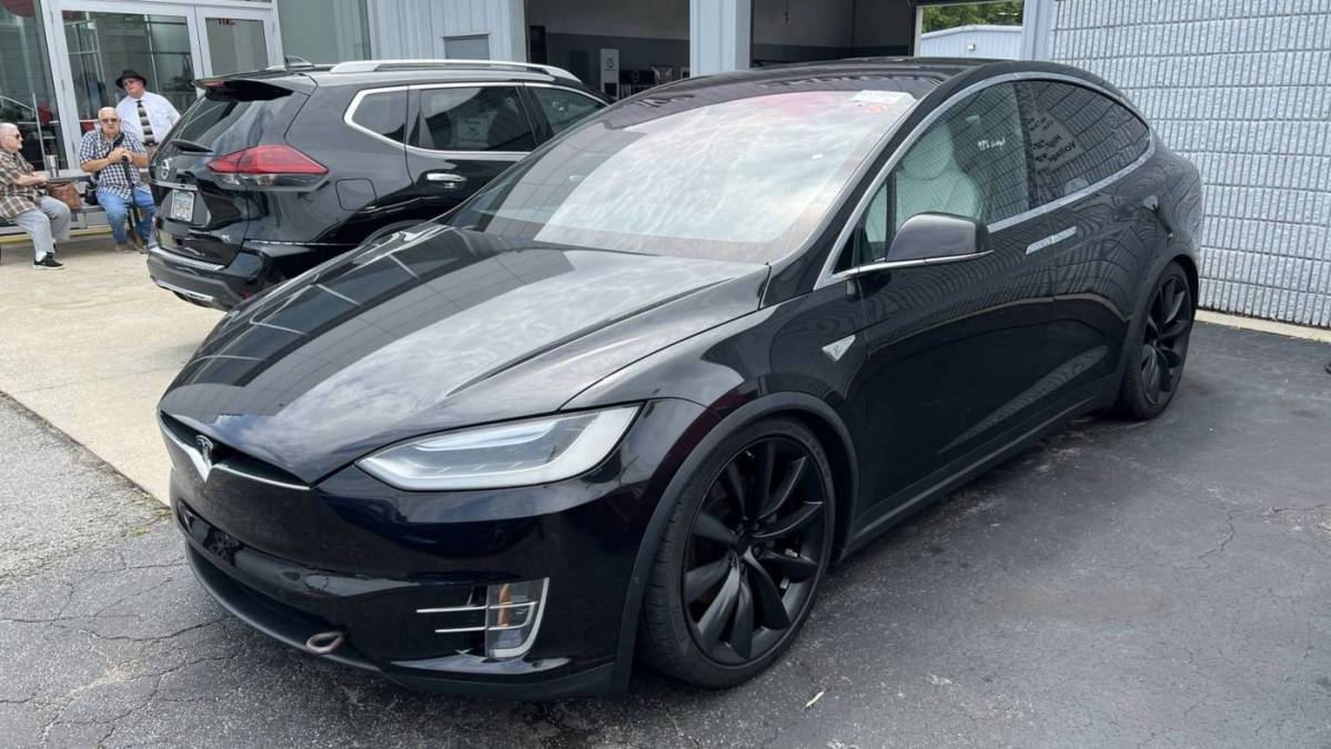 2016 Tesla Model X 5YJXCAE25GF022402