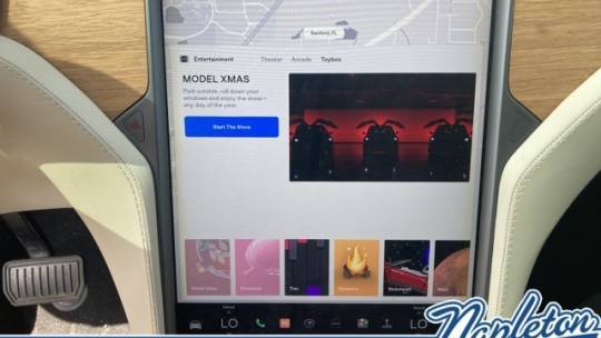 2018 Tesla Model X 5YJXCBE22JF141277