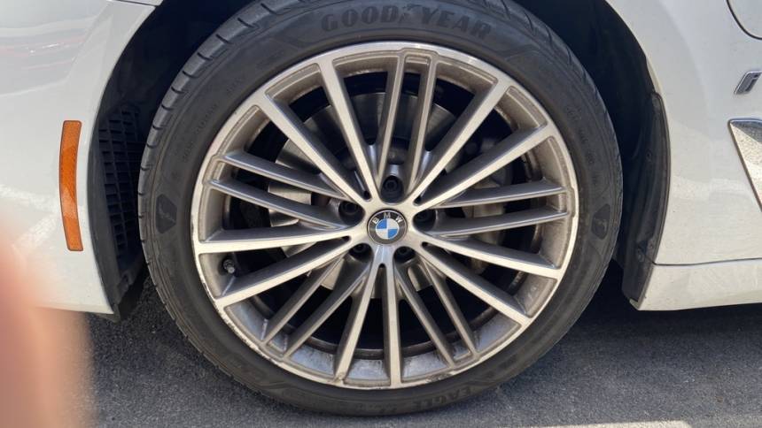 2019 BMW 5 Series WBAJA9C56KB393570