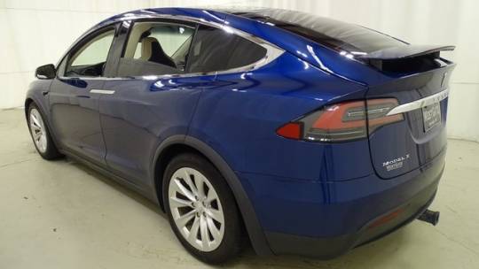 2017 Tesla Model X 5YJXCAE25HF077269