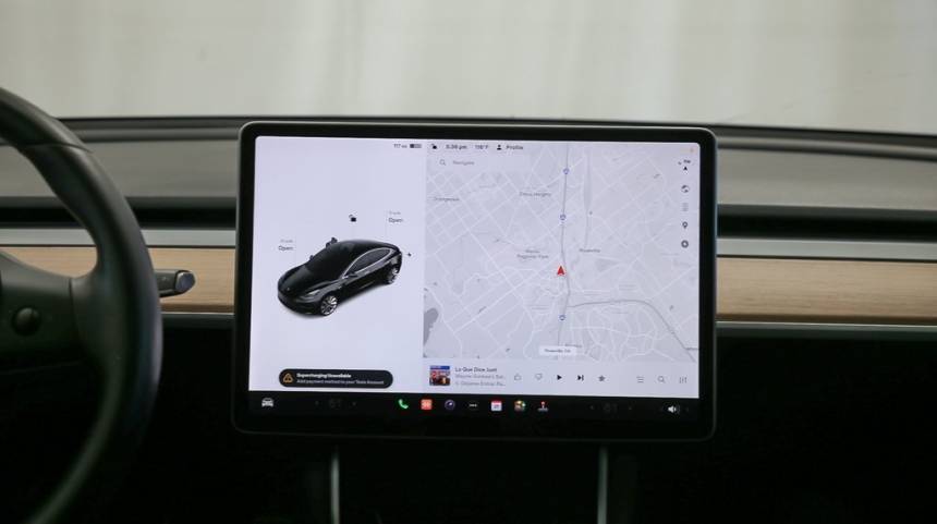 2018 Tesla Model 3 5YJ3E1EB1JF105406