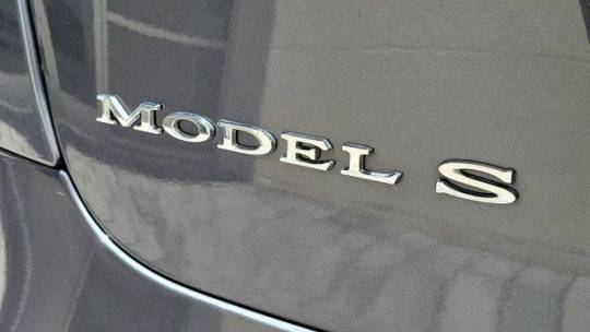 2019 Tesla Model S 5YJSA1E42KF301090