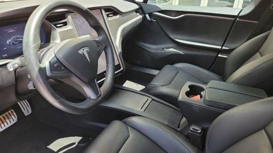 2019 Tesla Model S 5YJSA1E42KF301090