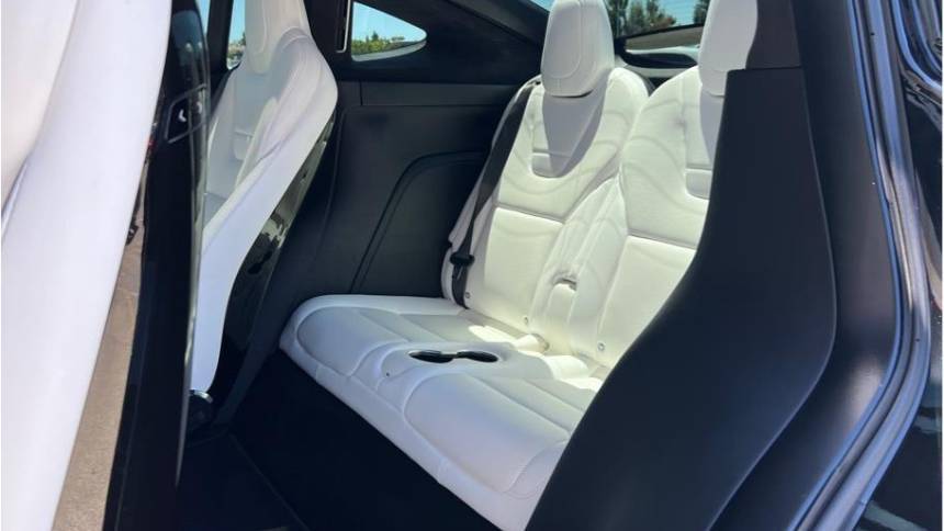 2016 Tesla Model X 5YJXCBE28GF007995