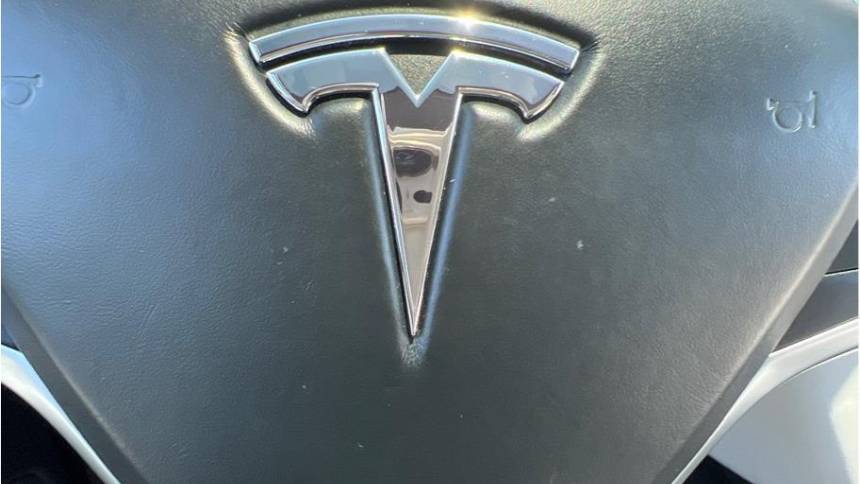 2016 Tesla Model X 5YJXCBE28GF007995