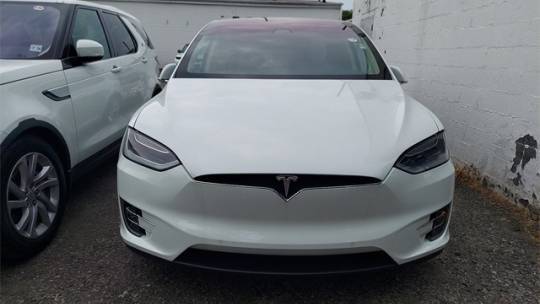 2018 Tesla Model X 5YJXCBE27JF113653