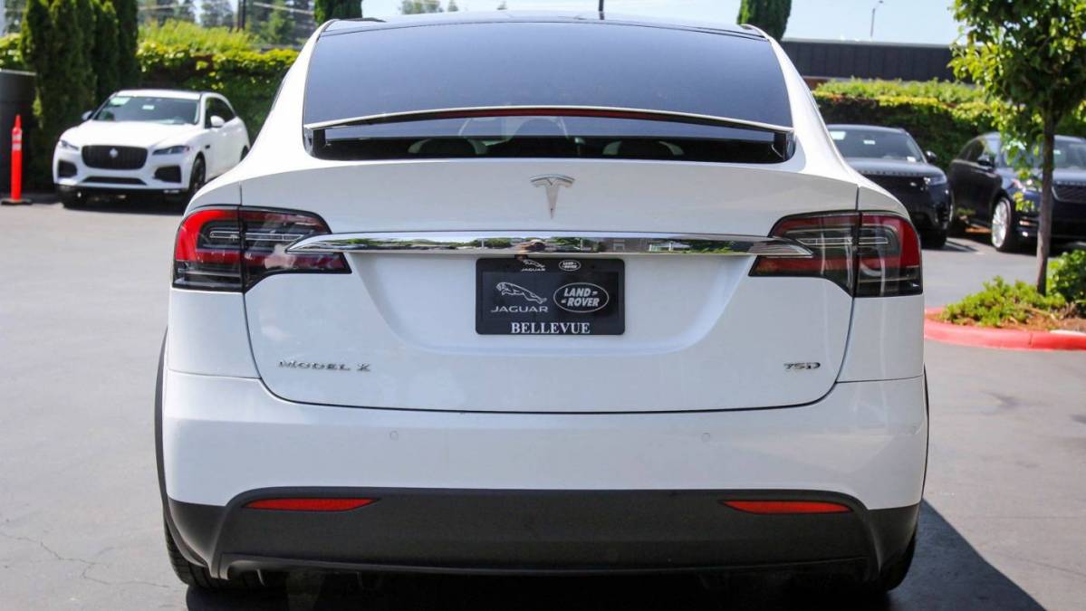 2018 Tesla Model X 5YJXCAE21JF119846