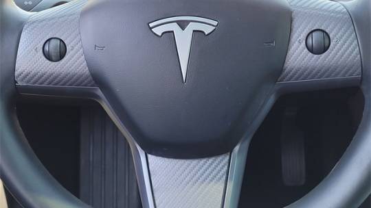 2019 Tesla Model 3 5YJ3E1EB3KF194378