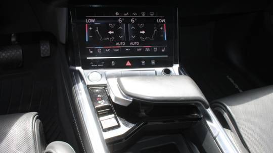 2019 Audi e-tron WA1VABGE8KB021633