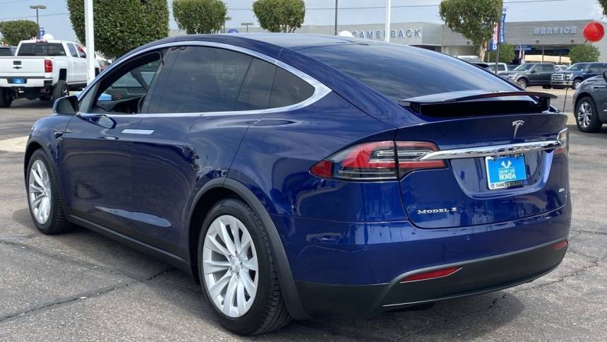 2018 Tesla Model X 5YJXCDE29JF127002