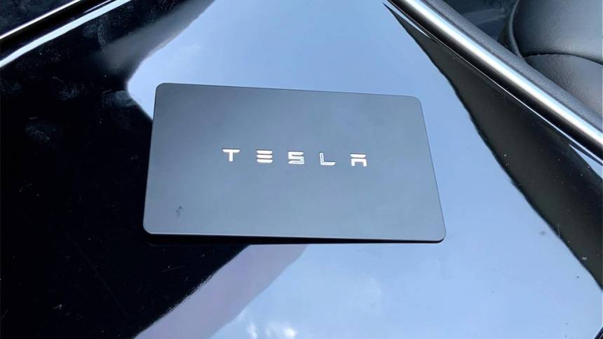 2019 Tesla Model 3 5YJ3E1EB2KF393079