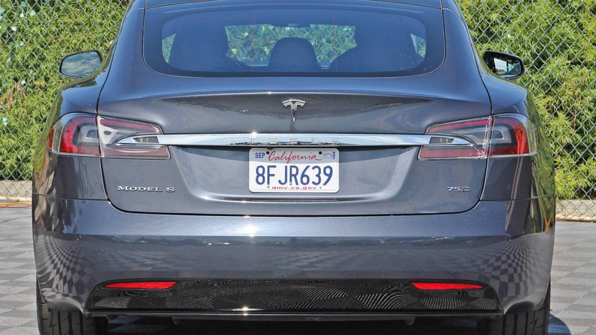 2018 Tesla Model S 5YJSA1E25JF281236