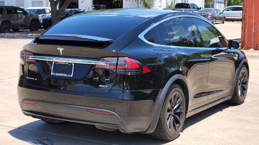 2016 Tesla Model X 5YJXCAE26GF015703