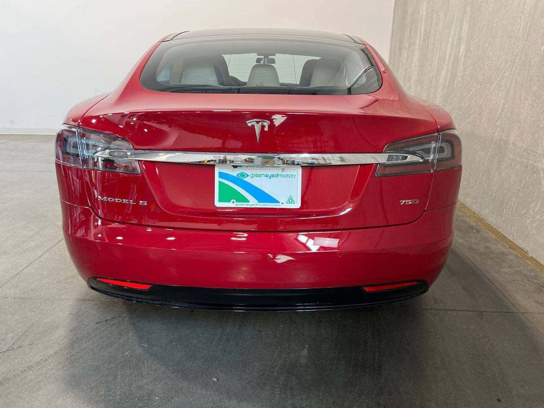 2016 Tesla Model S 5YJSA1E23GF167969